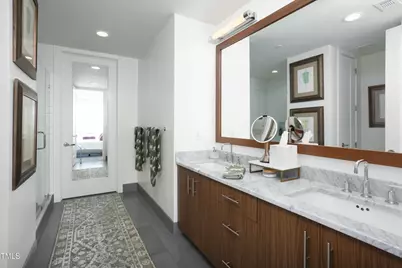 110 N Corcoran Street #2502, Durham, NC 27701 - Photo 32