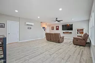 261 Scarlet Tanager Cir, Holly Springs, NC 27540 - Photo 34