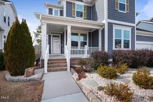 261 Scarlet Tanager Cir, Holly Springs, NC 27540 - Photo 4