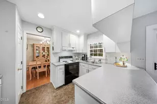 604 Ashe Ave, Cary, NC 27511 - Photo 4