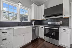 211 N 9th St, Mebane, NC 27302 - Photo 14