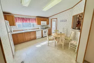 1595 Spring Valley Lake Rd, Henderson, NC 27537 - Photo 8