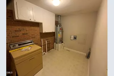 100 E C Street, Erwin, NC 28339 - Photo 18