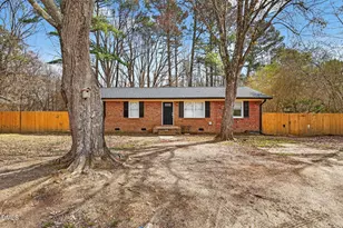 1514 Parks Village Rd, Zebulon, NC 27597 - Photo 2