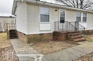 201 E Gilbreath St, Graham, NC 27253 - Photo 1