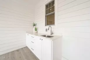 2602 Tidwell St, Raleigh, NC 27608 - Photo 48