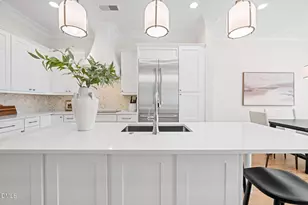 2602 Tidwell St, Raleigh, NC 27608 - Photo 2