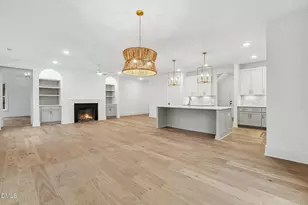 604 Sage Ct, Fuquay Varina, NC 27526 - Photo 2