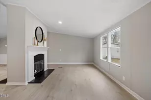 304 E Pope Ave, Kenly, NC 27542 - Photo 8