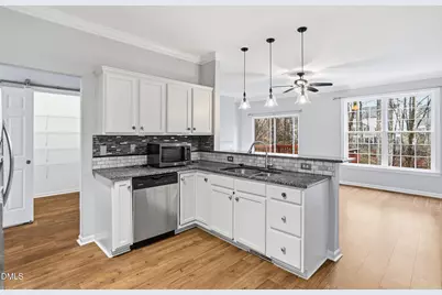 105 Plumbago Place, Holly Springs, NC 27540 - Photo 16