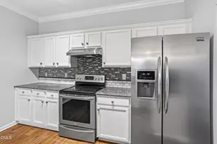 105 Plumbago Pl, Holly Springs, NC 27540 - Photo 18