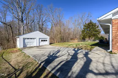 2340 Buckingham Road, Burlington, NC 27217 - Photo 18