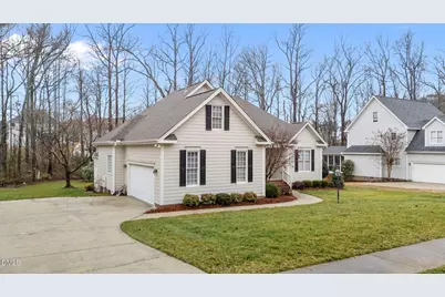 133 Torrey Pines Drive, Clayton, NC 27527 - Photo 2