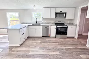 2915 McLean Chapel Church Rd, Bunnlevel, NC 28323 - Photo 10