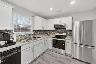 516 Cove Hollow Dr, Durham, NC 27703 - Photo 16