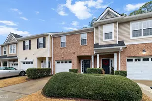 352 Anterbury Dr, Apex, NC 27502 - Photo 2