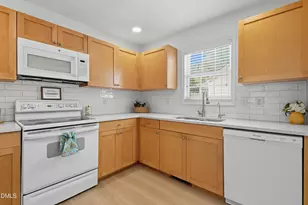 100 Raven Ln, Carrboro, NC 27510 - Photo 6