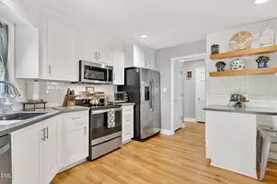 802 N Lincoln St, Benson, NC 27504 - Photo 14