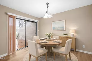 104 Arbuckle Ln, Cary, NC 27511 - Photo 8