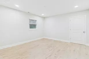 306 Miltwood Dr, Greensboro, NC 27455 - Photo 16