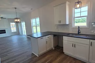 1548 Eastbay Dr, Fayetteville, NC 28312 - Photo 6