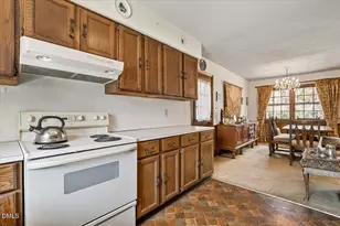 107 Aberdeen Ct, Carrboro, NC 27510 - Photo 16