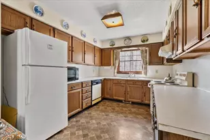 107 Aberdeen Ct, Carrboro, NC 27510 - Photo 14