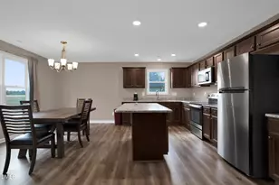 87 Hawks Croft Ct, Erwin, NC 28339 - Photo 10