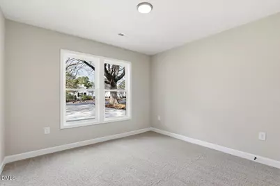 102 E Pope Avenue, Kenly, NC 27542 - Photo 10