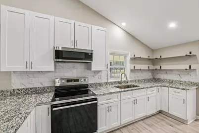 117 W Allen Street, Four Oaks, NC 27524 - Photo 10