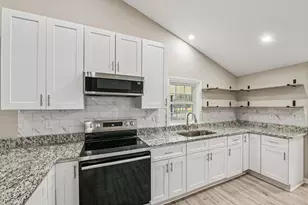 117 W Allen St, Four Oaks, NC 27524 - Photo 10