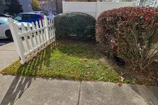 8641 Neuse Club Ln, Raleigh, NC 27616 - Photo 2