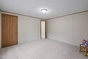 266 Huff Ln, Henderson, NC 27537 - Photo 16