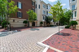 2813 Market Bridge Ln, Raleigh, NC 27608 - Photo 4