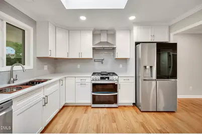 807 Ellynn Drive, Cary, NC 27511 - Photo 6