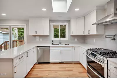 807 Ellynn Drive, Cary, NC 27511 - Photo 8