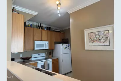 2044 Metacomet Way, Raleigh, NC 27604 - Photo 4