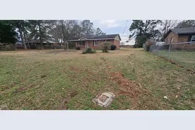 515 Nc-71 Hwy, Maxton, NC 28364 - Photo 2