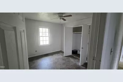 515 Nc-71 Hwy, Maxton, NC 28364 - Photo 14