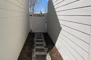 1010 Christopher Dr, Chapel Hill, NC 27517 - Photo 16