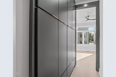 226 Woodsborough Place, Raleigh, NC 27601 - Photo 12