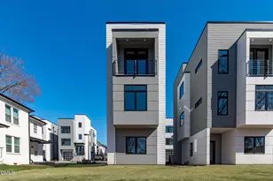 226 Woodsborough Pl, Raleigh, NC 27601 - Photo 30