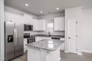 46 Foxton Pl, Angier, NC 27501 - Photo 4