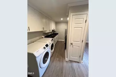 909 E Davie Street #8, Raleigh, NC 27601 - Photo 2