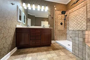 3647 Edgemont Dr, Raleigh, NC 27612 - Photo 64