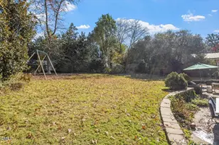 2416 E Lake Dr, Raleigh, NC 27609 - Photo 40