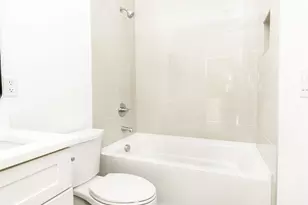 221 Woodsborough Pl, Raleigh, NC 27601 - Photo 14