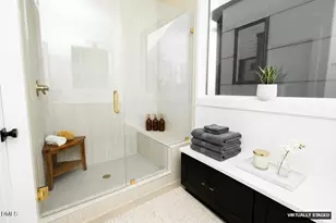 221 Woodsborough Pl, Raleigh, NC 27601 - Photo 10