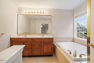 11213 Maplecroft Court, Raleigh, NC 27617 - Photo 10