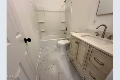 110 N Sellers Street, Selma, NC 27576 - Photo 6